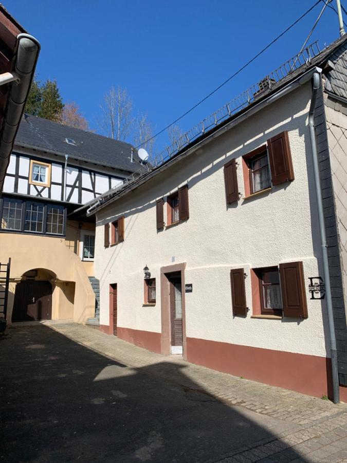 Ferienhaus Eifelstuben Mit Charme - Bauernstube Vulkaneifel - Naehe See Und Burgruine Ulmen المظهر الخارجي الصورة
