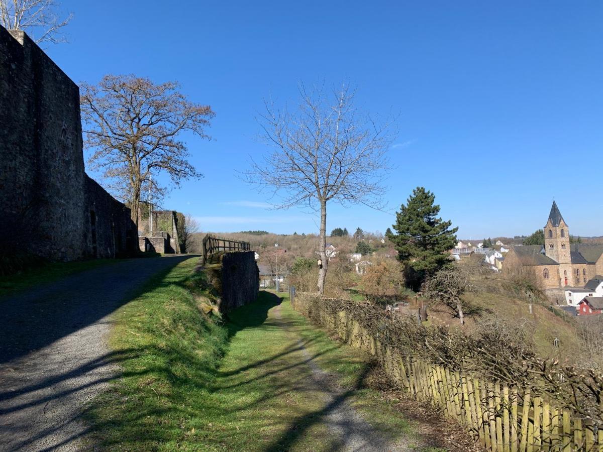Ferienhaus Eifelstuben Mit Charme - Bauernstube Vulkaneifel - Naehe See Und Burgruine Ulmen المظهر الخارجي الصورة